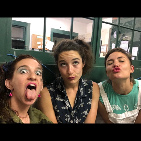 Meet your Posher, Libby - Picture 3 of 3